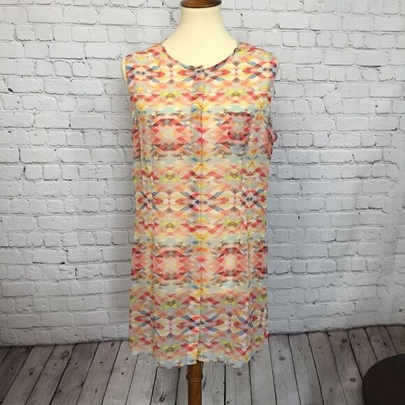 Cabi Avery Tunic  - Picture 2 of 7